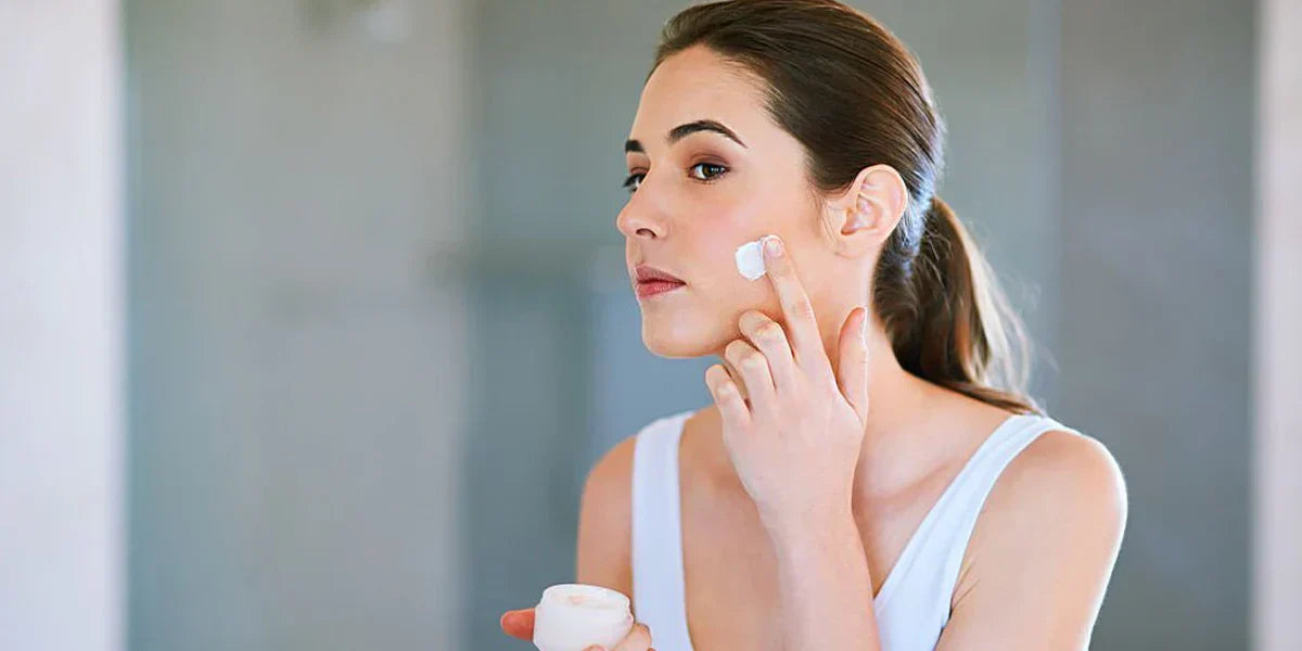 The Ultimate Daily Skincare Routine for Healthy & Glowing Skin
